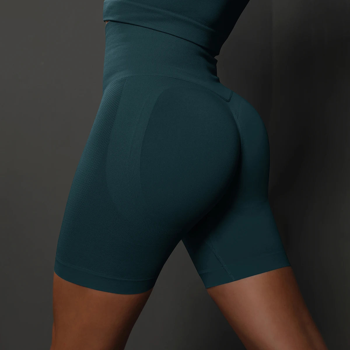 Women’s Seamless High-Waist Push-Up Yoga Shorts