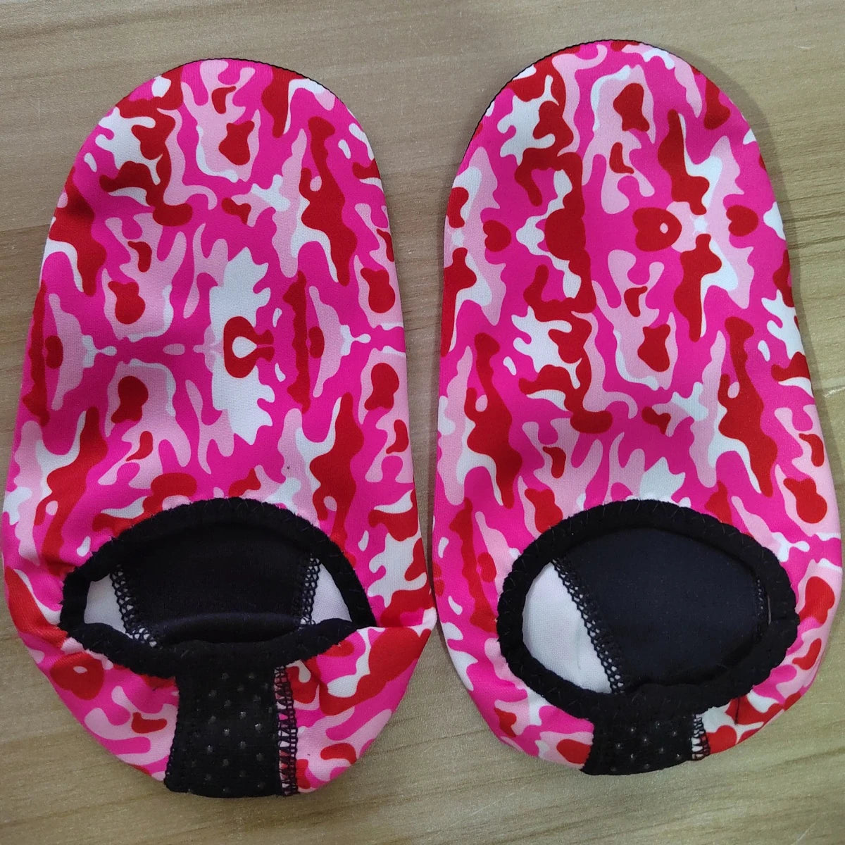 Unisex Quick-Dry Water Socks – Non-Slip Swim & Beach Shoes