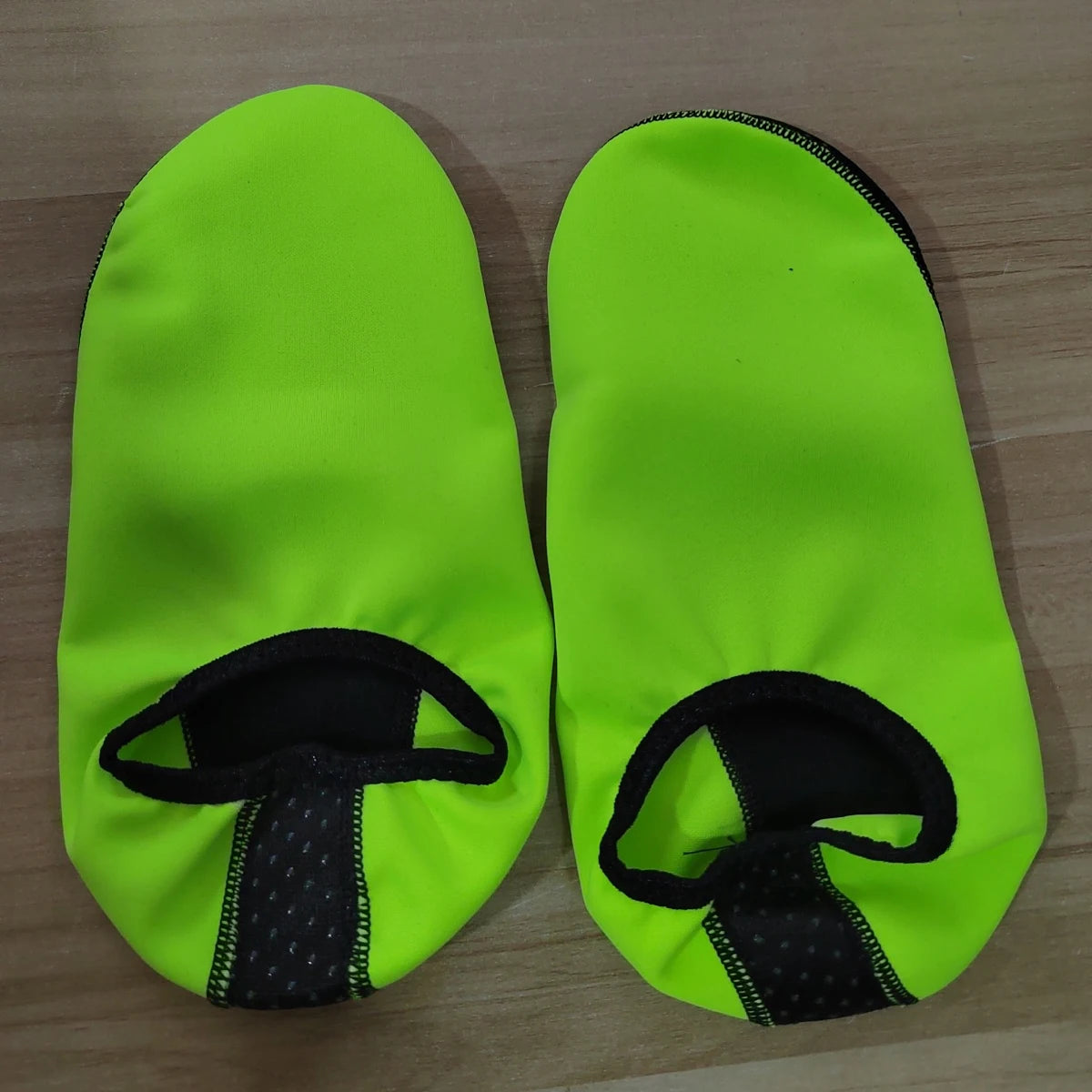 Unisex Quick-Dry Water Socks – Non-Slip Swim & Beach Shoes