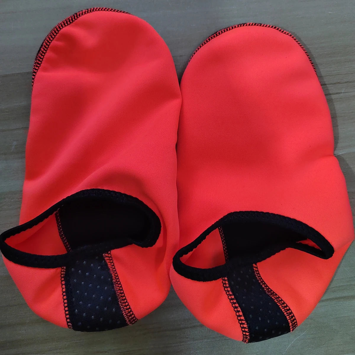 Unisex Quick-Dry Water Socks – Non-Slip Swim & Beach Shoes