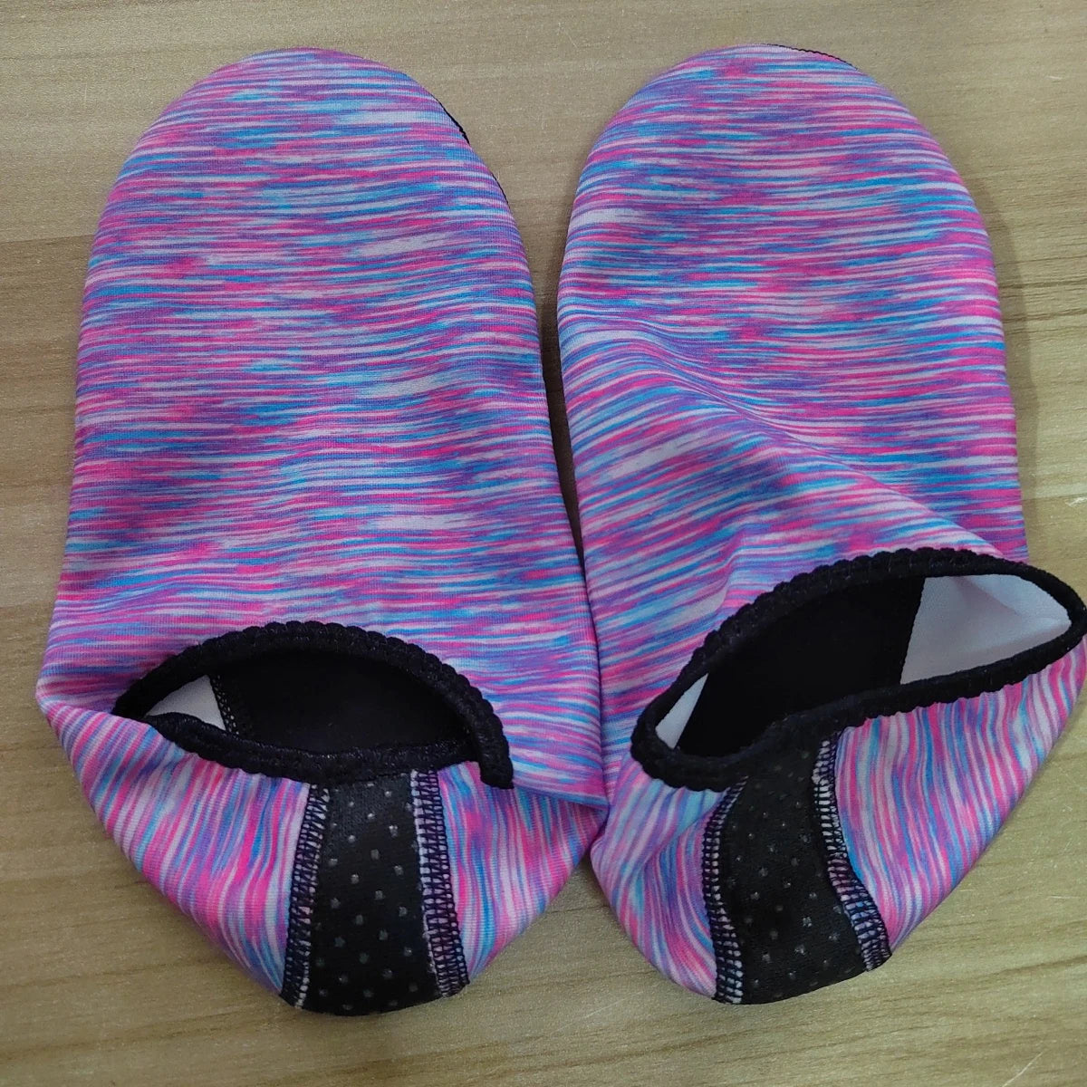 Unisex Quick-Dry Water Socks – Non-Slip Swim & Beach Shoes